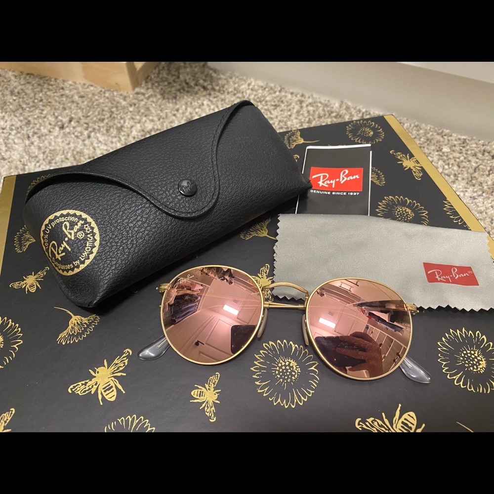 Pink Round Ray Bans